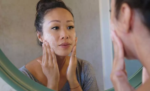 Top 5 Natural Ingredients to Look for in Skincare Products