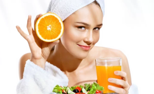The Role of Antioxidants in Anti-Aging Skincare